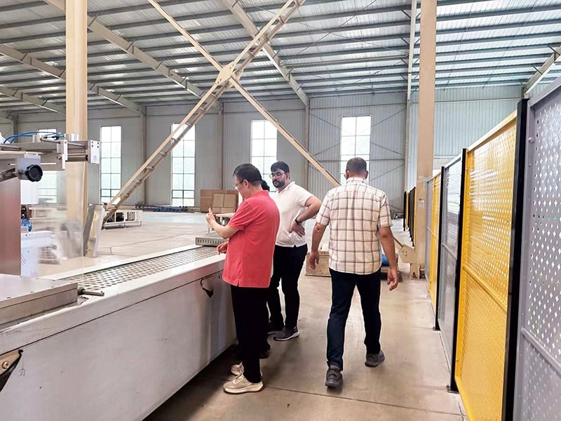 العملاء من الشرق الأوسط